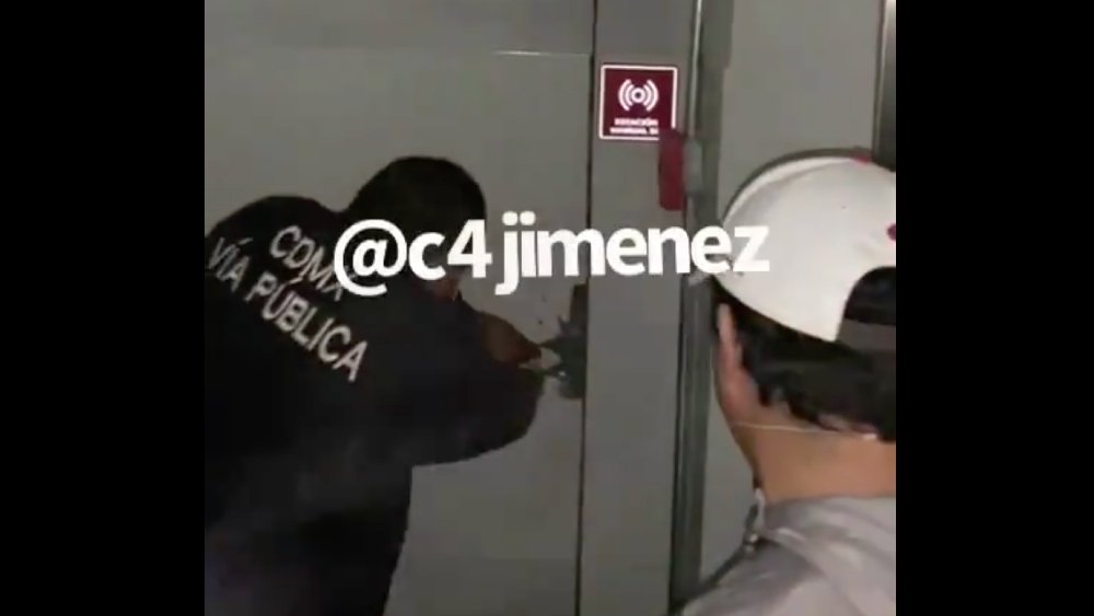 Desalojan a 70 personas de fiesta en pleno Paseo de las Palmas