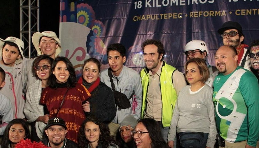 #Video Funcionarios del Programa Muévete en Bici de la CDMX golpean a joven; Movilidad confirma que fueron dados de baja - funcionario-semovi-golpeador-4