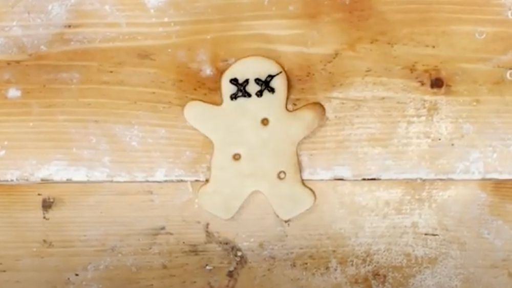 Padres de Parkland regalan galletas con “balazos” a la asociación del rifle