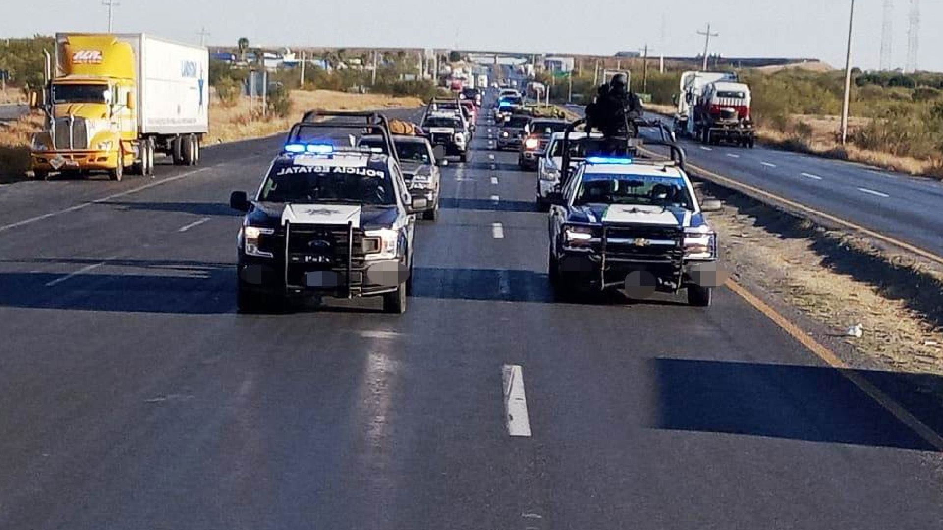 Seguridad de Tamaulipas acompaña megacaravana de paisanos que regresan de EE.UU.