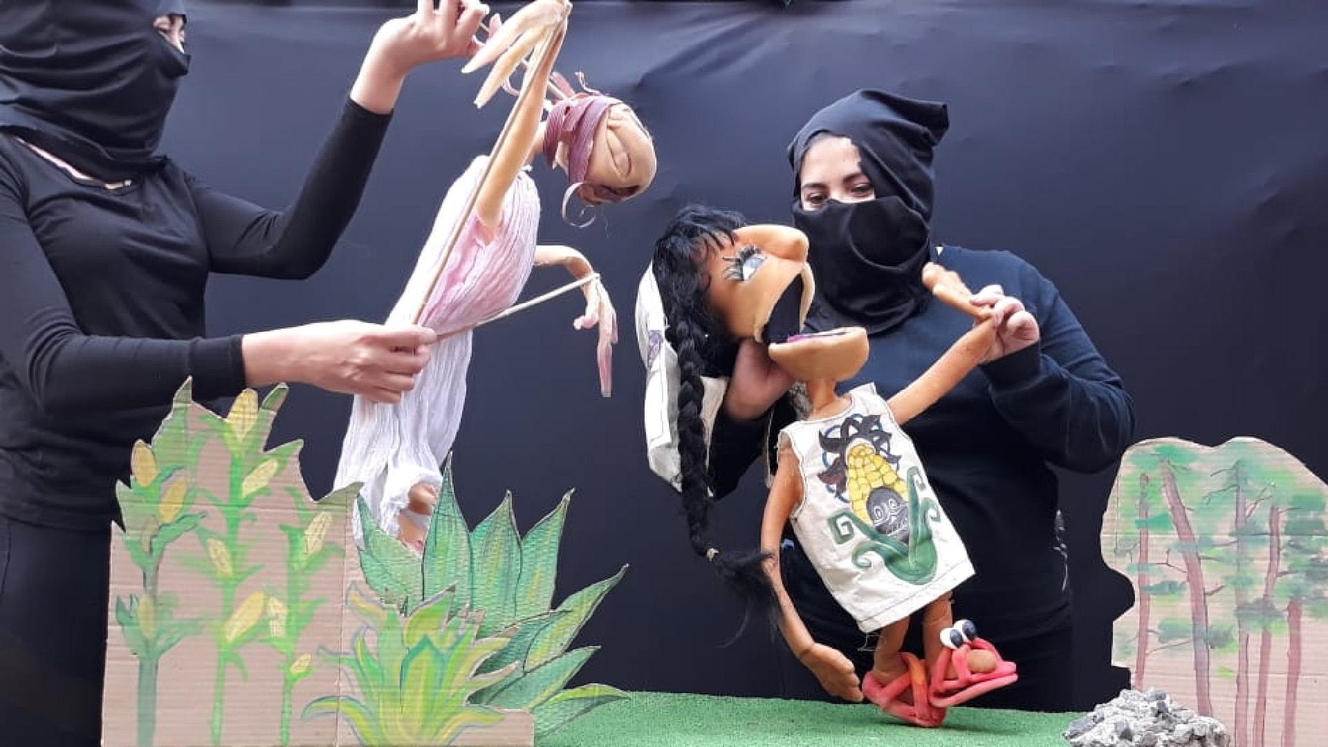 Hacienda y Cultura anuncian nuevo mecanismo para apoyar al cine, arte y cultura