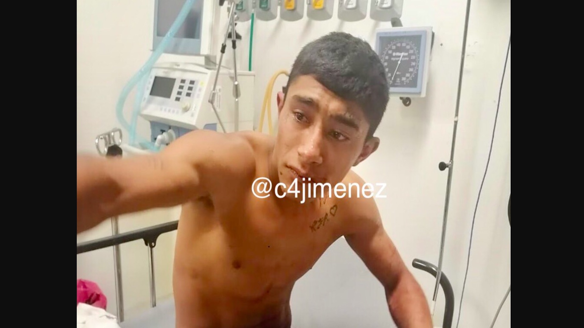 Sujeto se lesiona con su propia arma cuando intentaba asaltar a un hombre en la alcaldía Iztapalapa Sujeto se lesiona con su propia arma cuando intentaba asaltar a un hombre en la alcaldía Iztapalapa