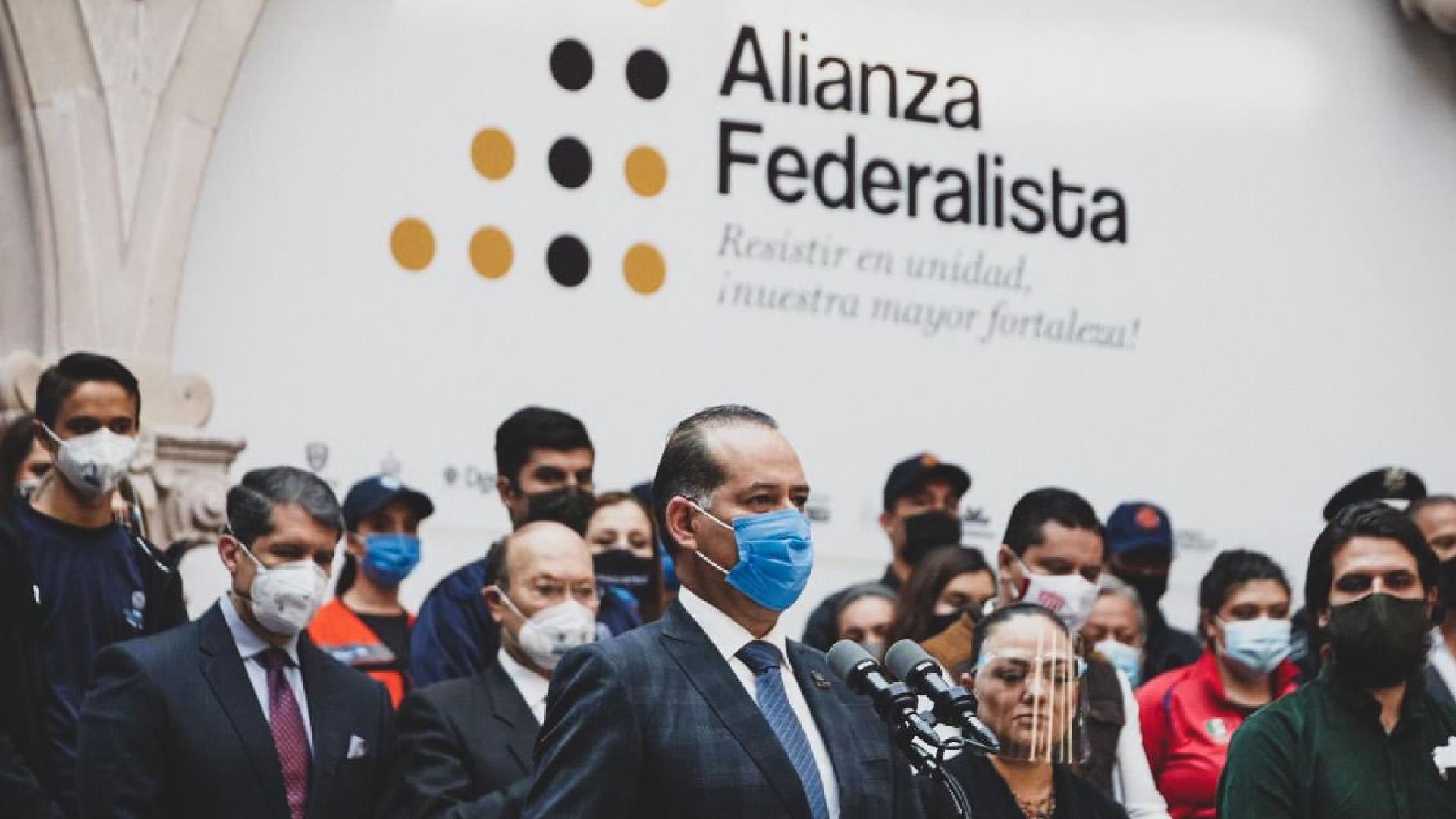 Inaceptable que nuestros estados esperen 18 meses para vacuna contra COVID-19, denuncia Alianza Federalista Inaceptable que nuestros estados esperen 18 meses para vacuna contra COVID-19, denuncia Alianza Federalista