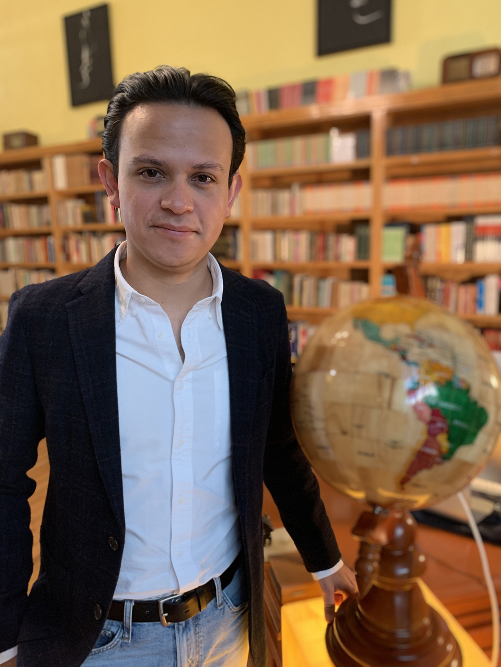 Mexicano gana premio Vargas Llosa con obra sobre 'el arquitecto de Hitler' - juan-rivera-arroyo-ganador-del-premio-de-novela-vargas-llosa