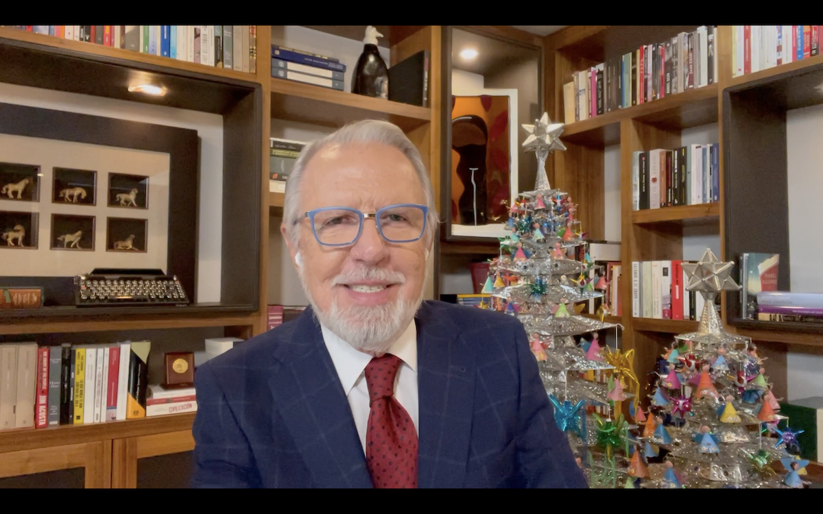 ¡Las Noticias! La situación en el Restaurante Arroyo