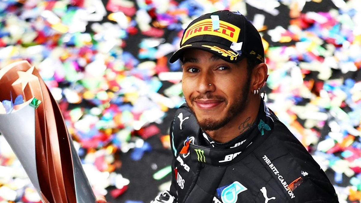 ‘Checo’ Pérez y Max Verstappen pueden ser los favoritos del primer Gran Premio: Hamilton