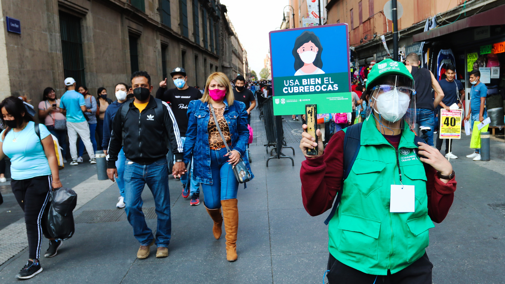 México suma casi 12 mil casos nuevos de COVID-19 y 718 muertes en 24 horas México suma casi 12 mil casos nuevos de COVID-19 y 718 muertes en 24 horas