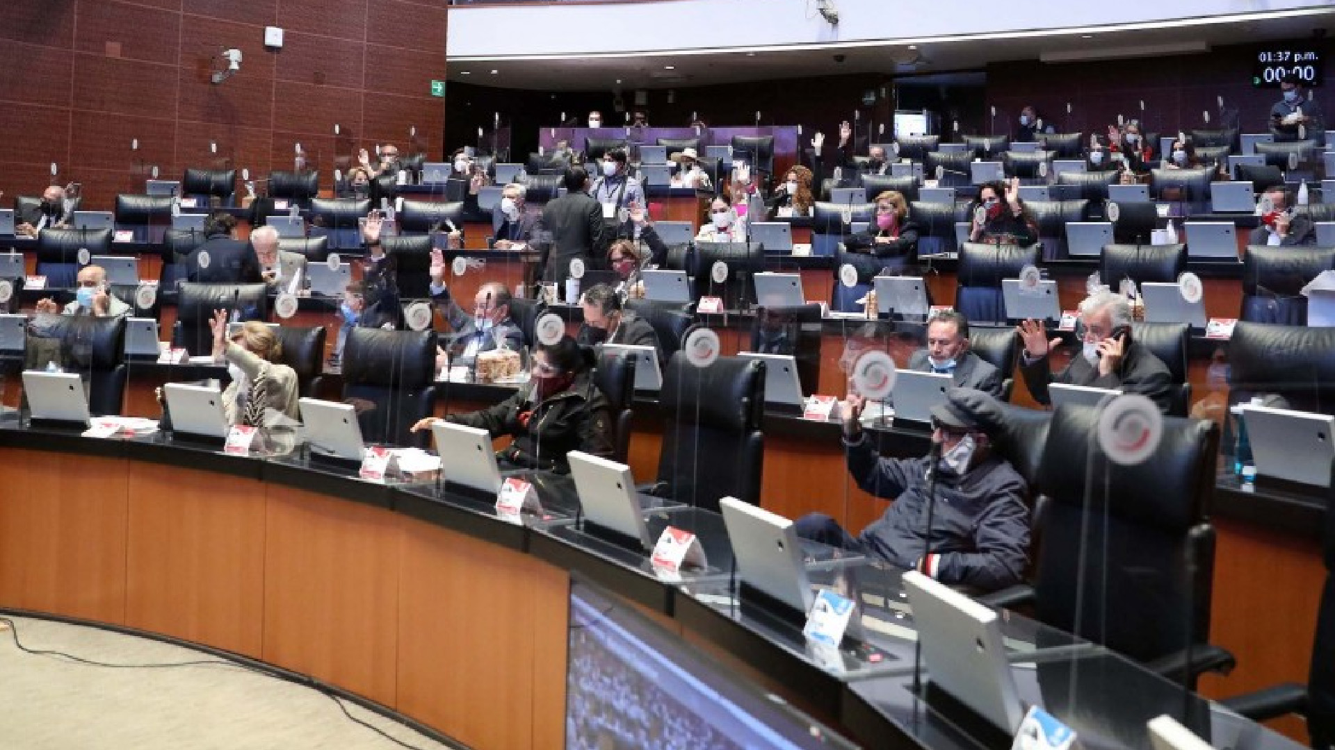 Mayoría del Senado asegura que reforma a la Ley del Banco de México es benéfica para quienes reciben remesas