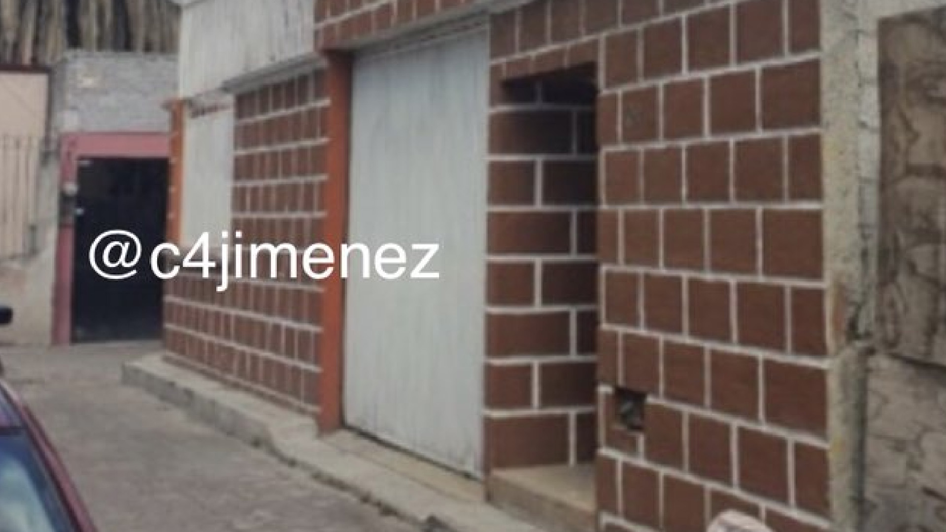 Mujer renta casa en Xochimilco por Airbnb y huéspedes le dejan dos cadáveres