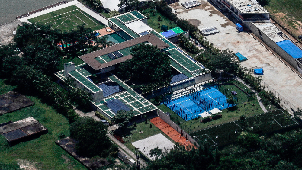 Mansión próxima al mar y con hangar propio recibe a los invitados de Neymar