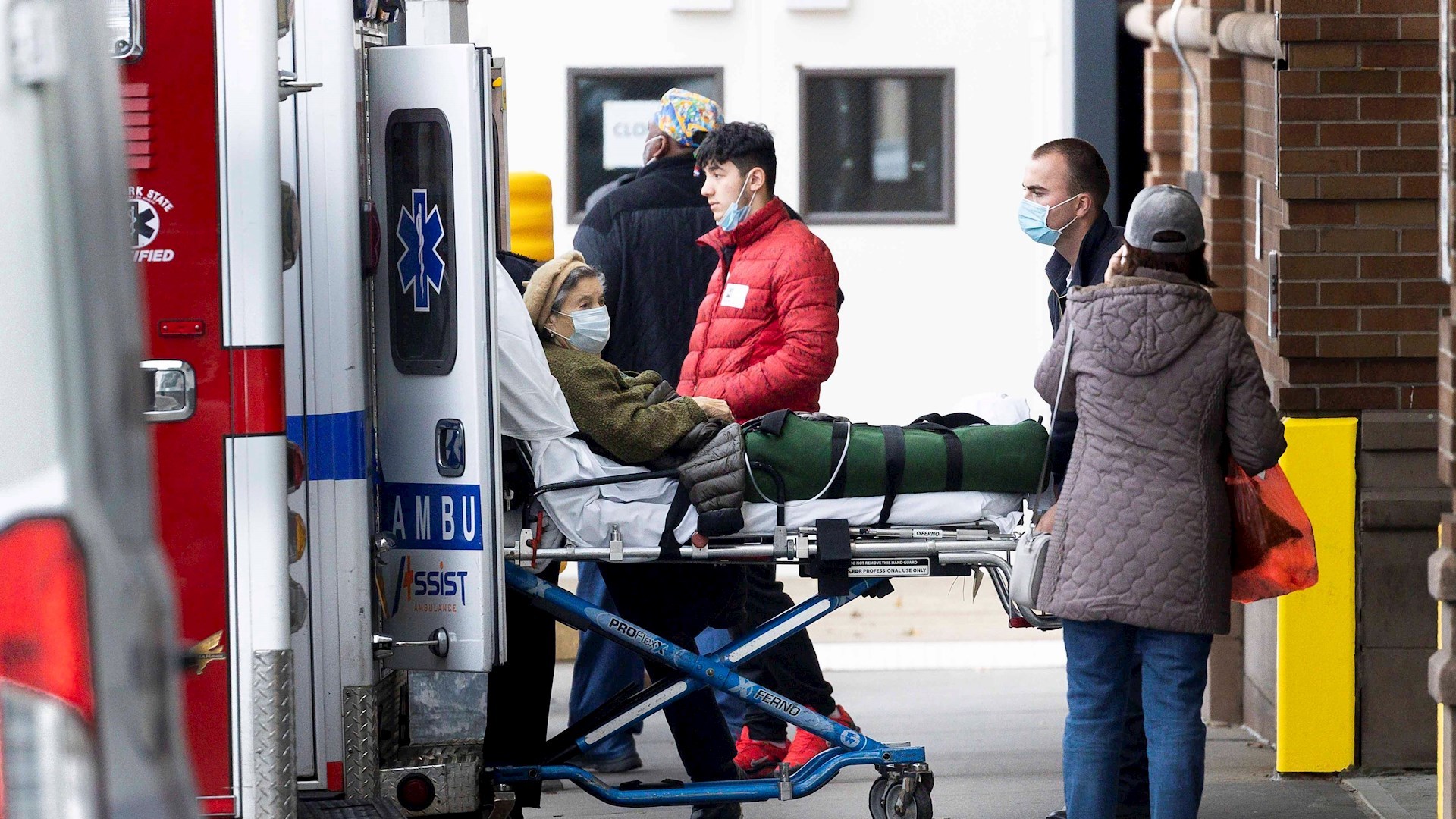 Nueva York advierte puede necesitar otro “cierre total” por COVID-19