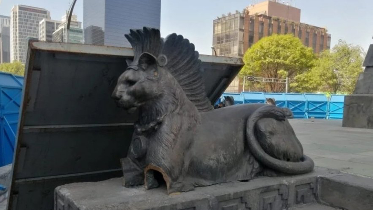 Cortan patas a pumas de monumento a Cuauhtémoc en CDMX - patas-cortadas-a-animal-del-monumento-a-cuauhtemoc