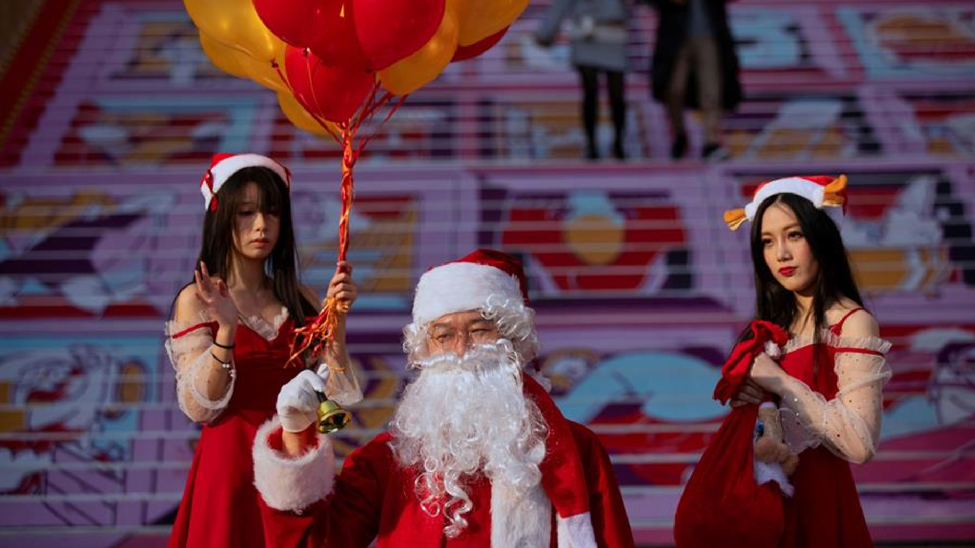 Autoridades de Beijing piden no salir de la ciudad tras primeros contagios locales en meses