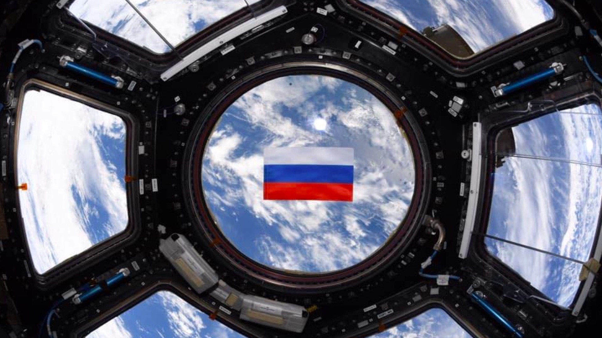 Rusia aplicará a cosmonautas su vacuna Sputnik-V contra el COVID-19
