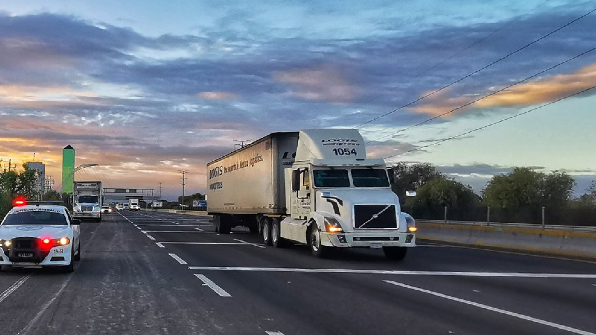 Diputados aprueban penas por hasta siete años de cárcel a quien tome casetas con fines de lucro