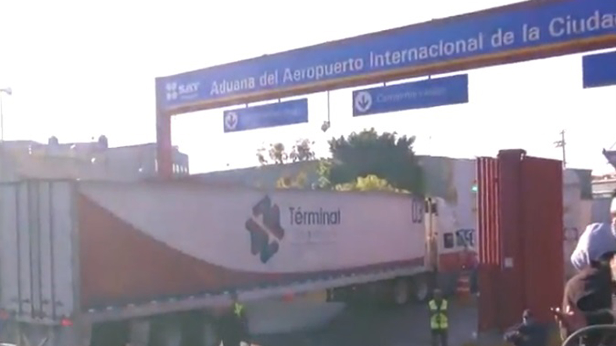 Realizan en AICM simulacro de recepción de vacuna contra COVID-19