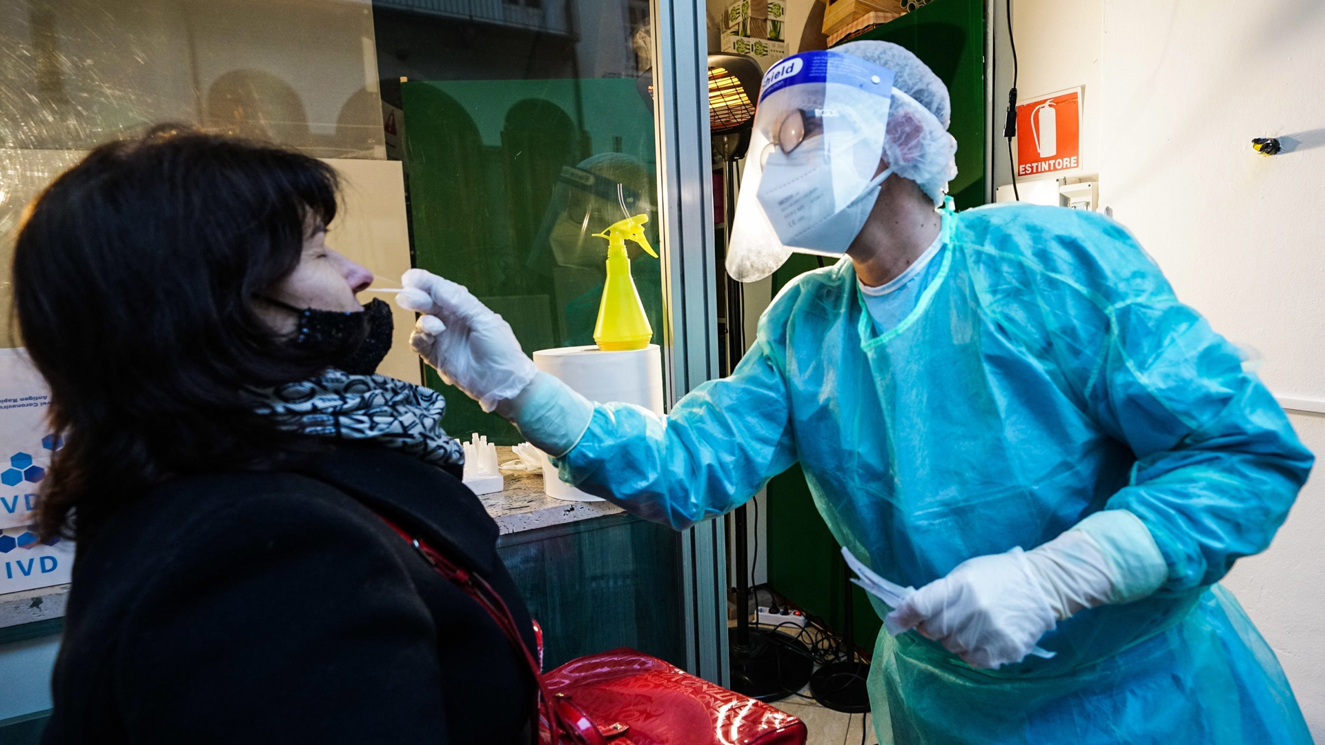 Impondrá Italia cuarentena a turistas y ciudadanos que vuelvan tras Navidad