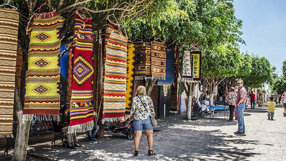 Cae turismo internacional 43.7 por ciento interanual en octubre