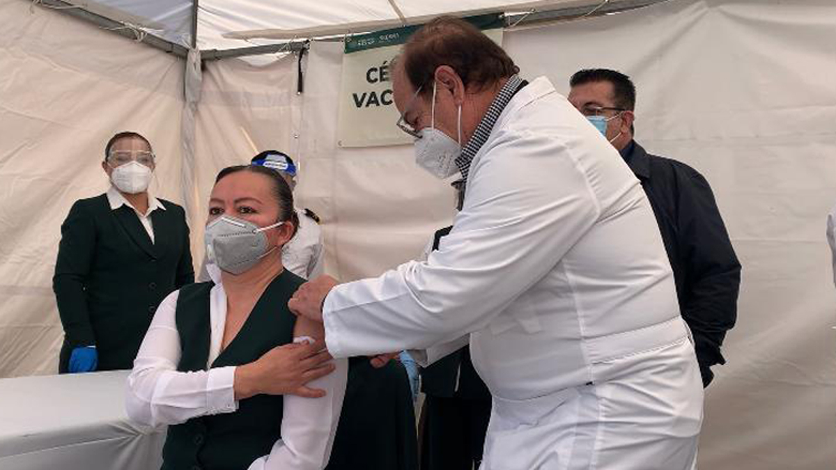 Inicia vacunación contra COVID-19 en Coahuila Inicia vacunación contra COVID-19 en Coahuila