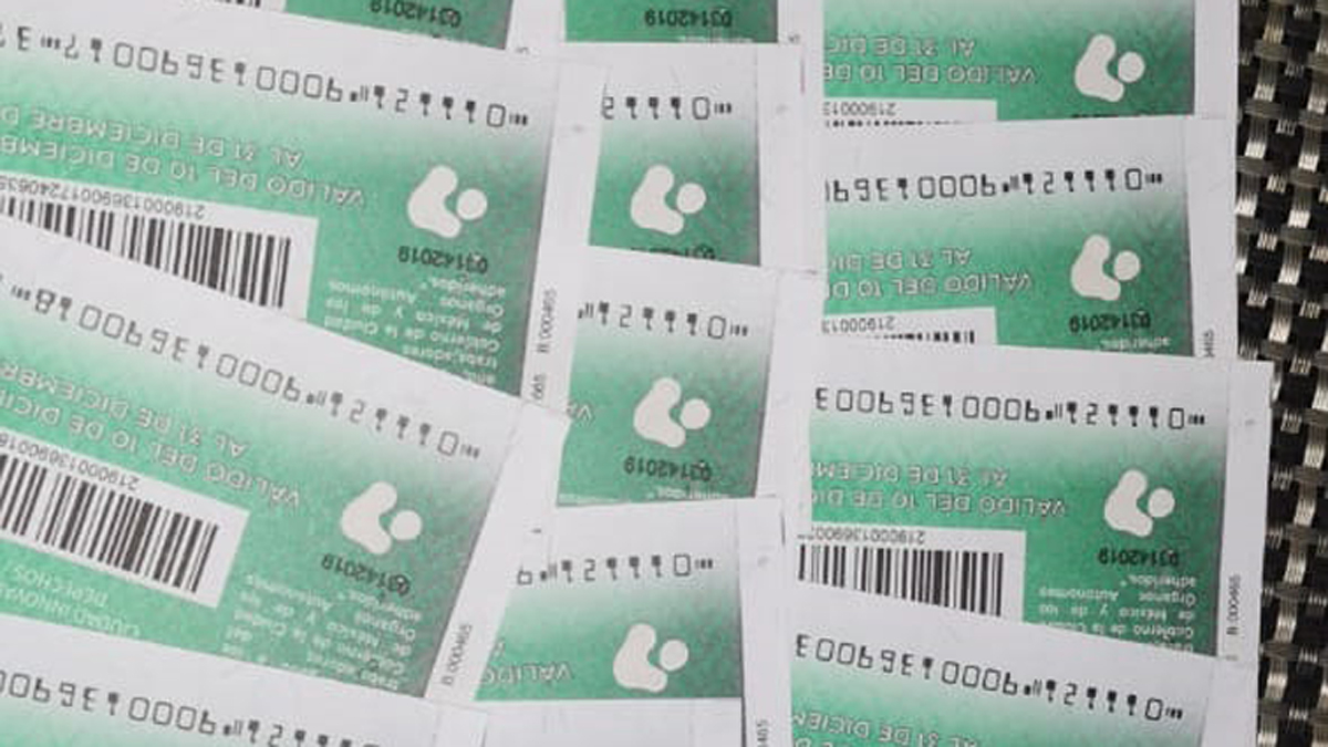 Denuncian trabajadores del Gobierno capitalino entrega de vales de despensa falsos - vales-de-despensa-entregados-a-trabajadores-del-gobierno-capitalino