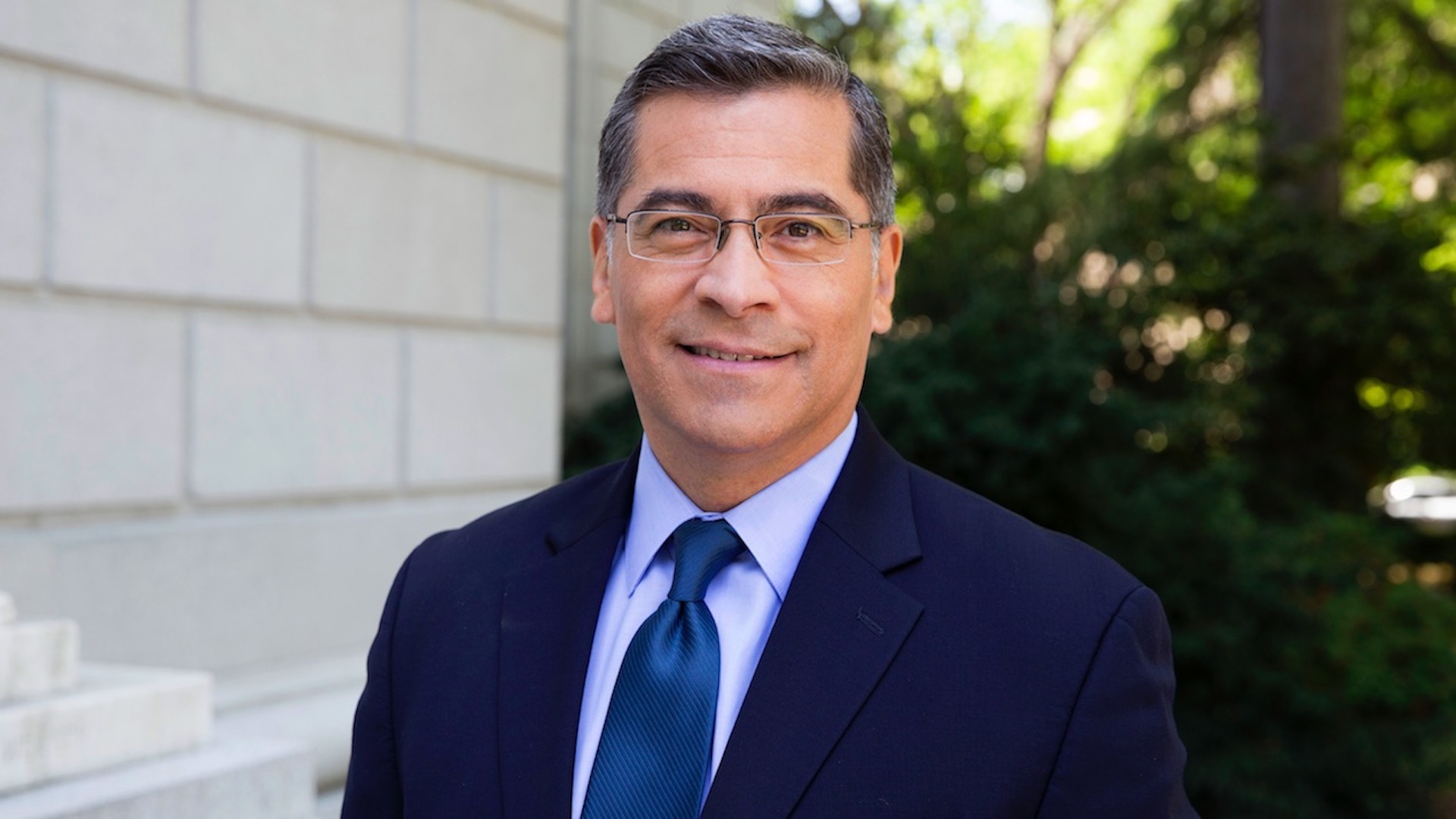 Joe Biden anuncia nuevos miembros en su equipo; confirma a Xavier Becerra para dirigir Salud y combatir el COVID-19