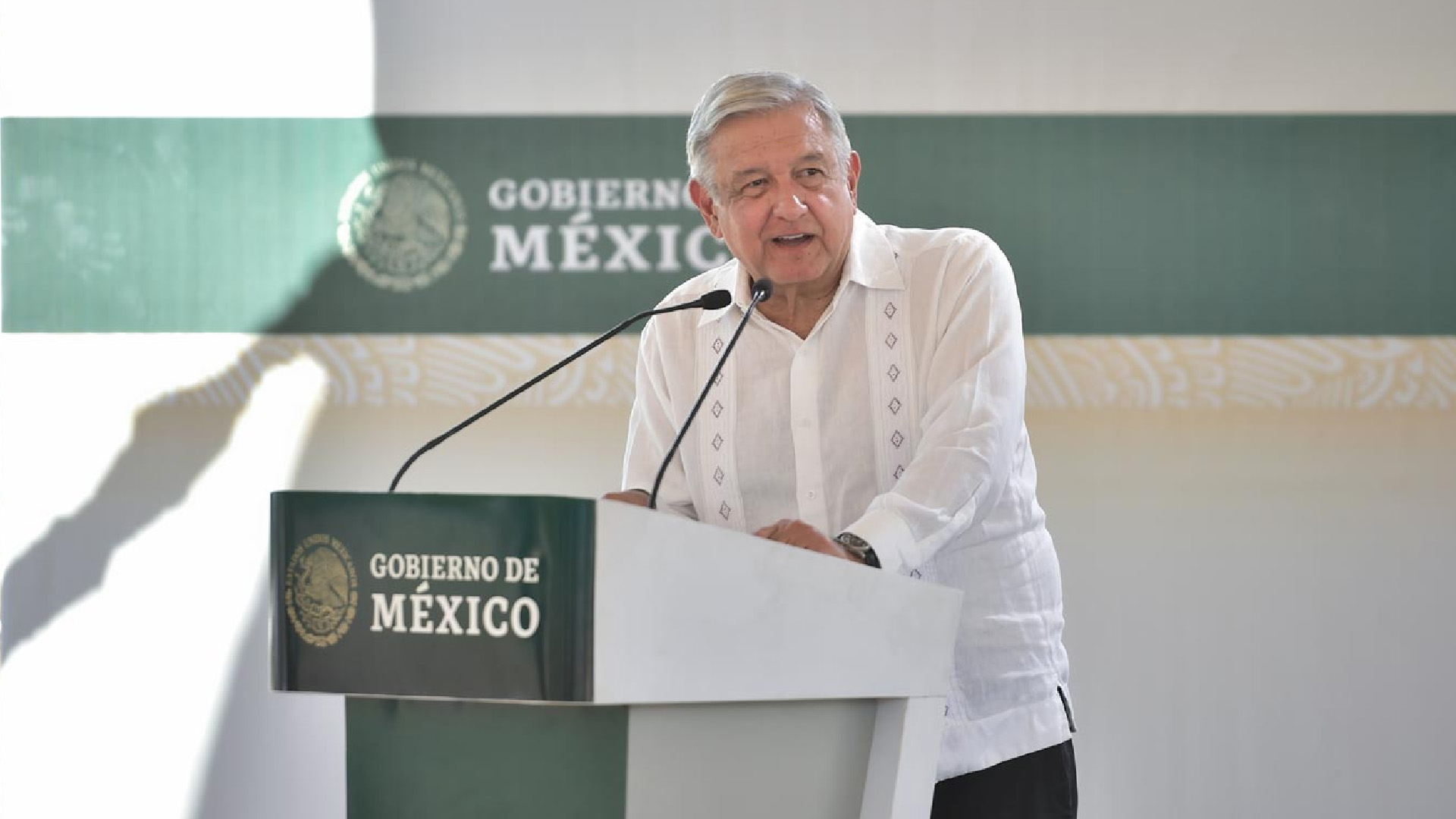 AMLO inaugura escuela pública de Medicina en Guerrero; resalta que ya hay 140 universidades de programa federal