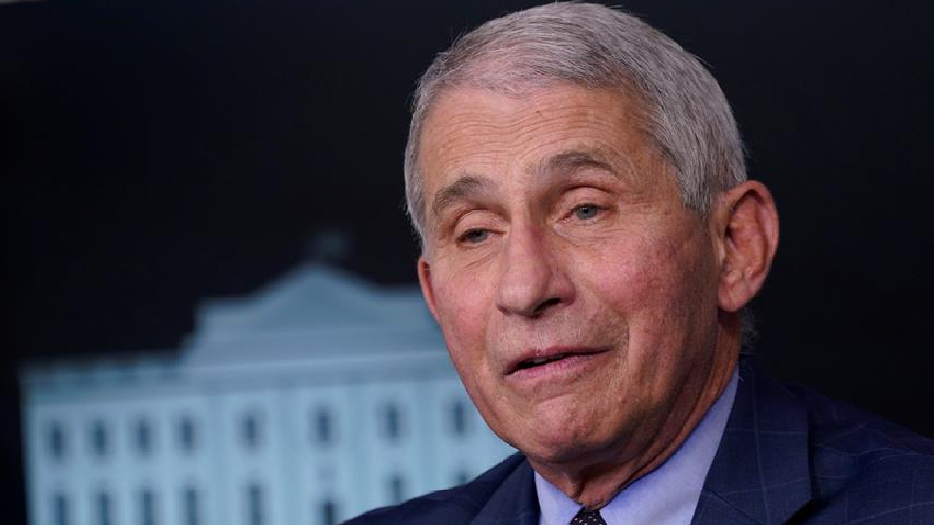 Se debe asumir que la variante británica de COVID-19 puede “causar más daño, incluida la muerte”: Anthony Fauci