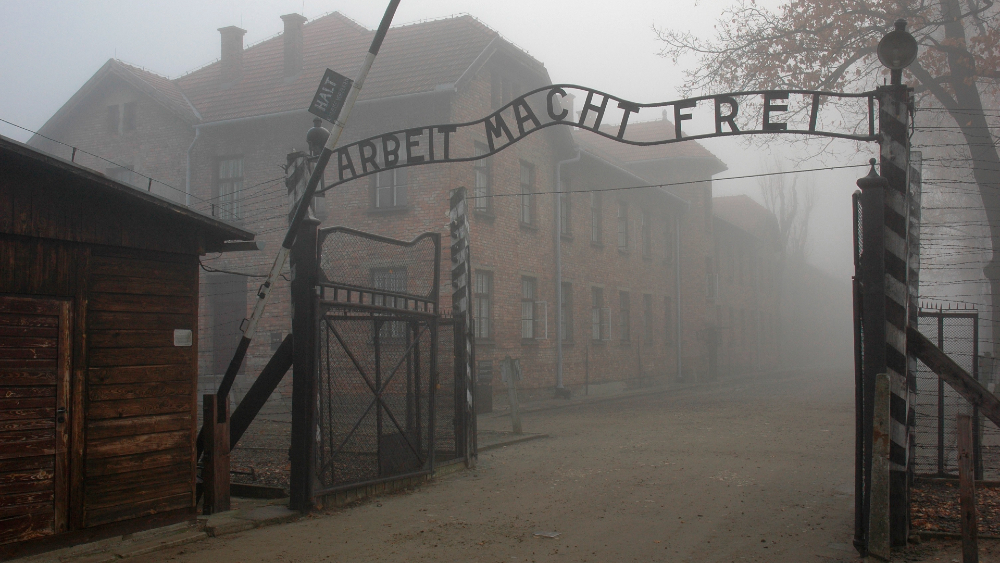Hay que recordar el Holocausto porque “esto puede suceder otra vez”: papa Francisco