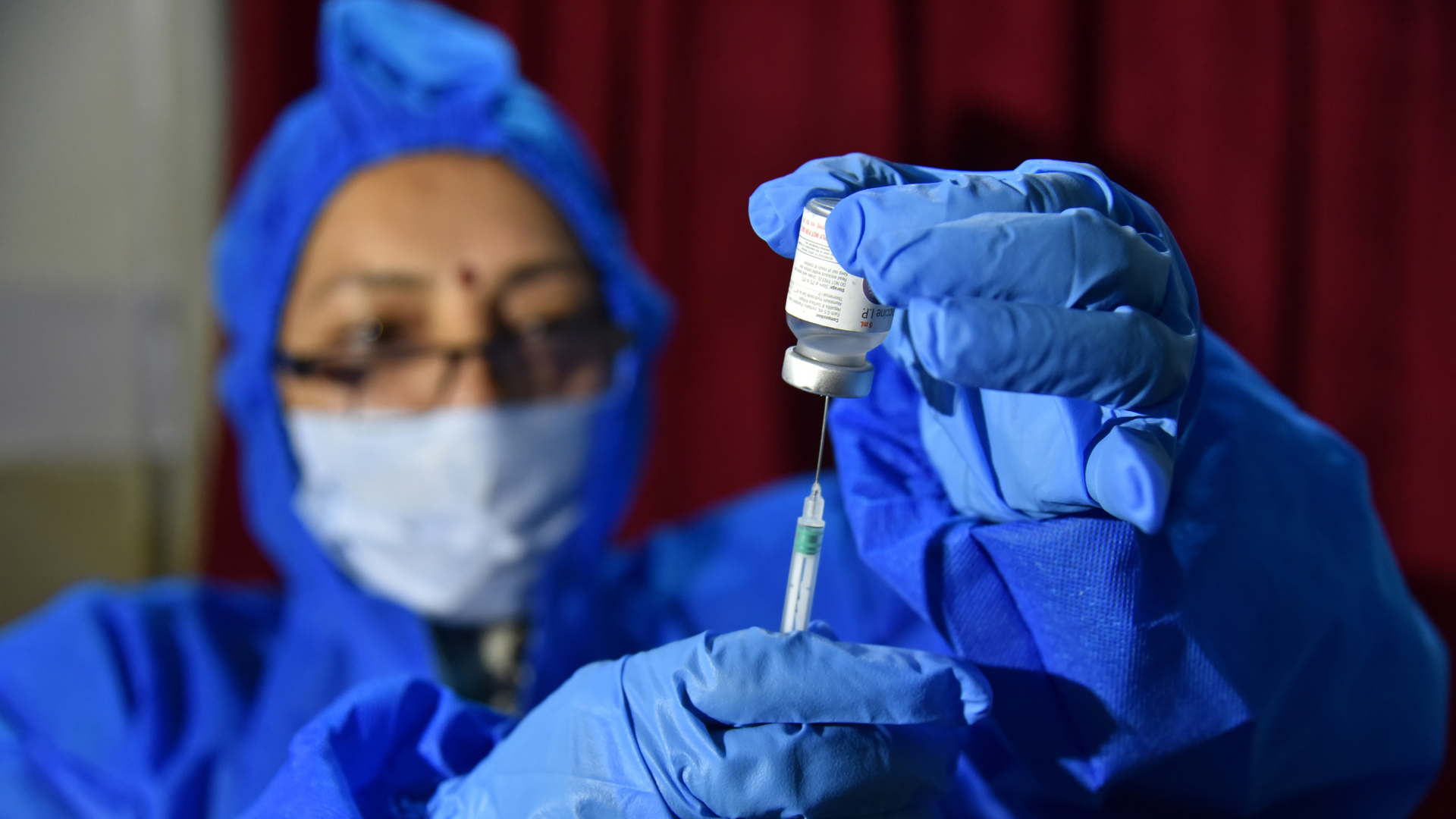 Aprueba India uso de vacunas contra COVID-19 de AstraZeneca y Bharat Biotech