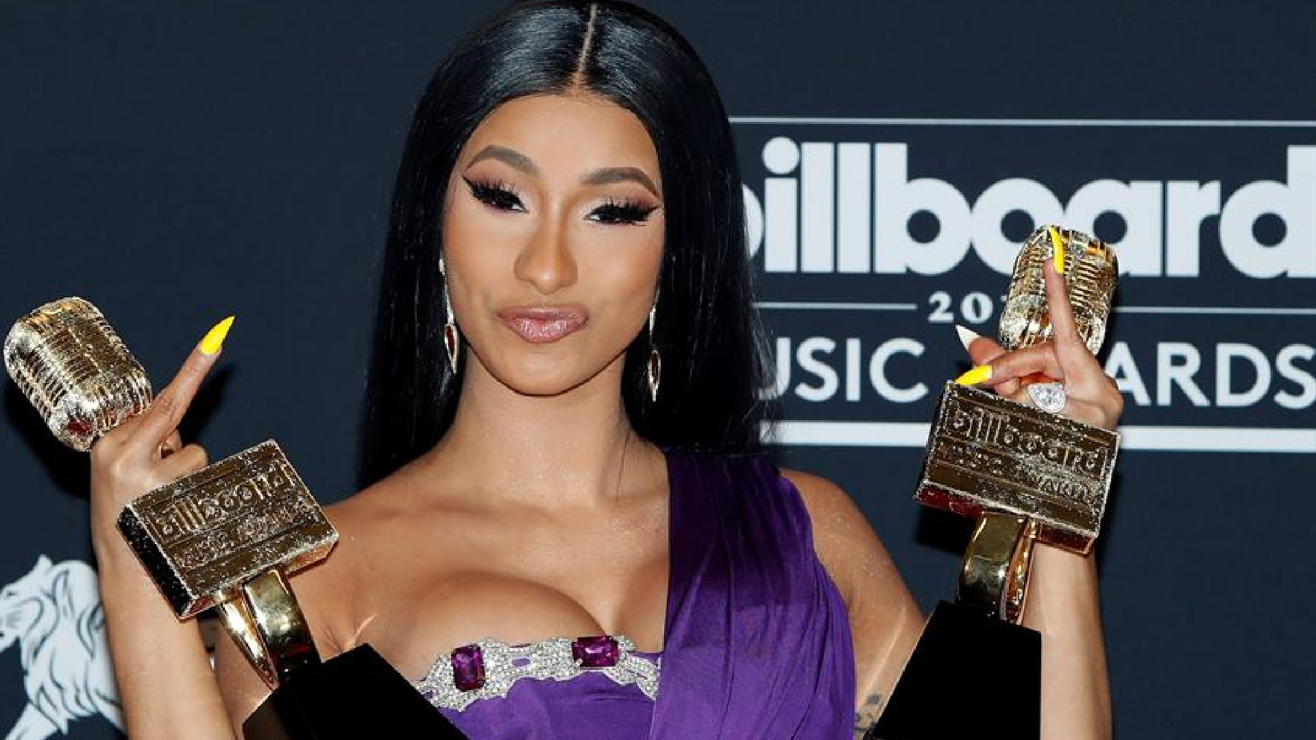 Cardi B protagonizará su primera película con la comedia “Assisted Living”