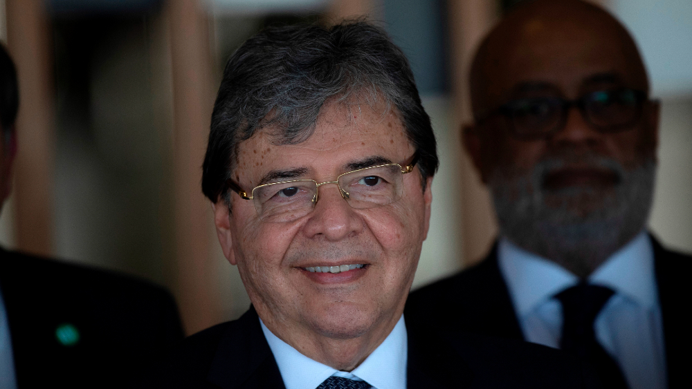 Muere por COVID-19 el ministro de Defensa de Colombia, Carlos Holmes Trujillo