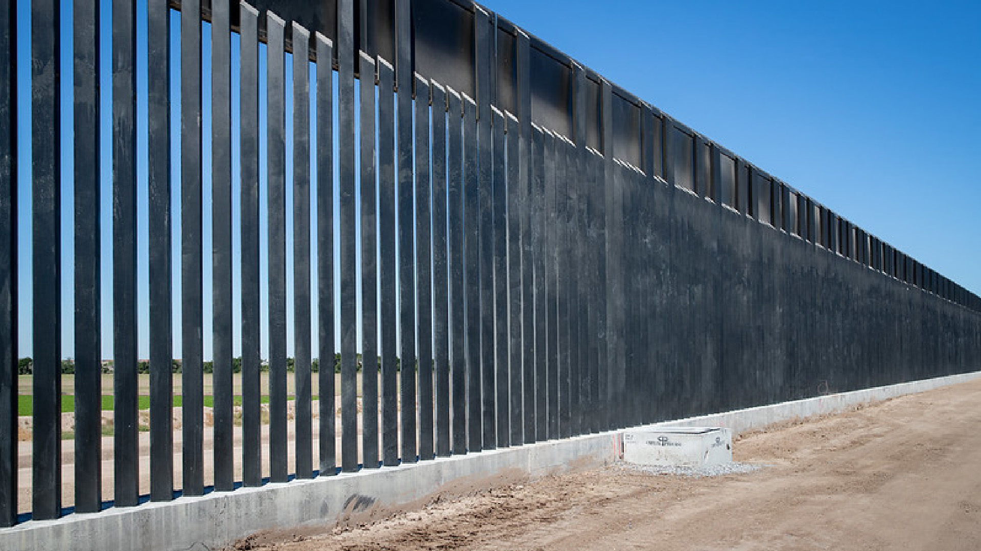 CBP detiene construcción de muro en el fronterizo Parque de la Amistad CBP detiene construcción de muro en el fronterizo Parque de la Amistad