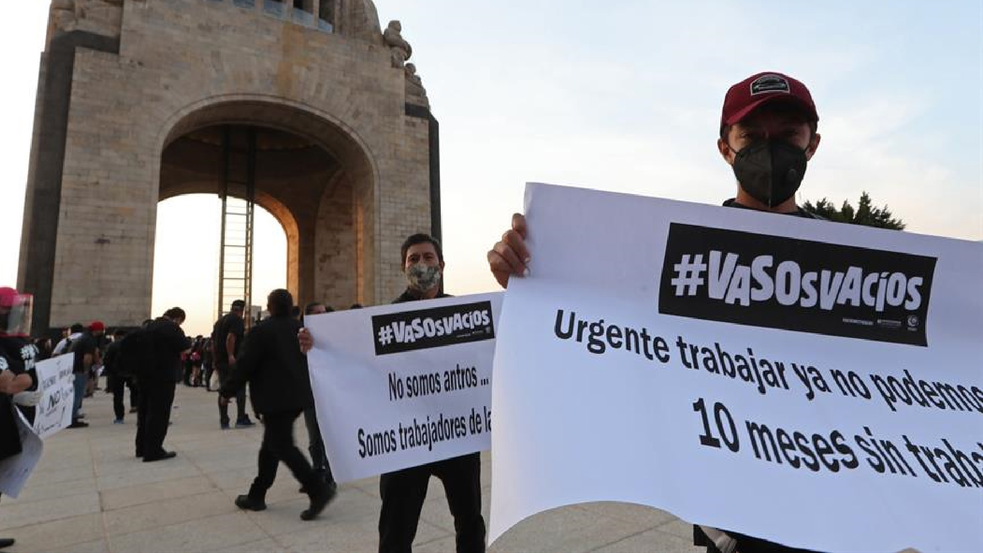 #Video Con vasos vacíos, bares y centros nocturnos lanzan “grito desesperado” para reabrir