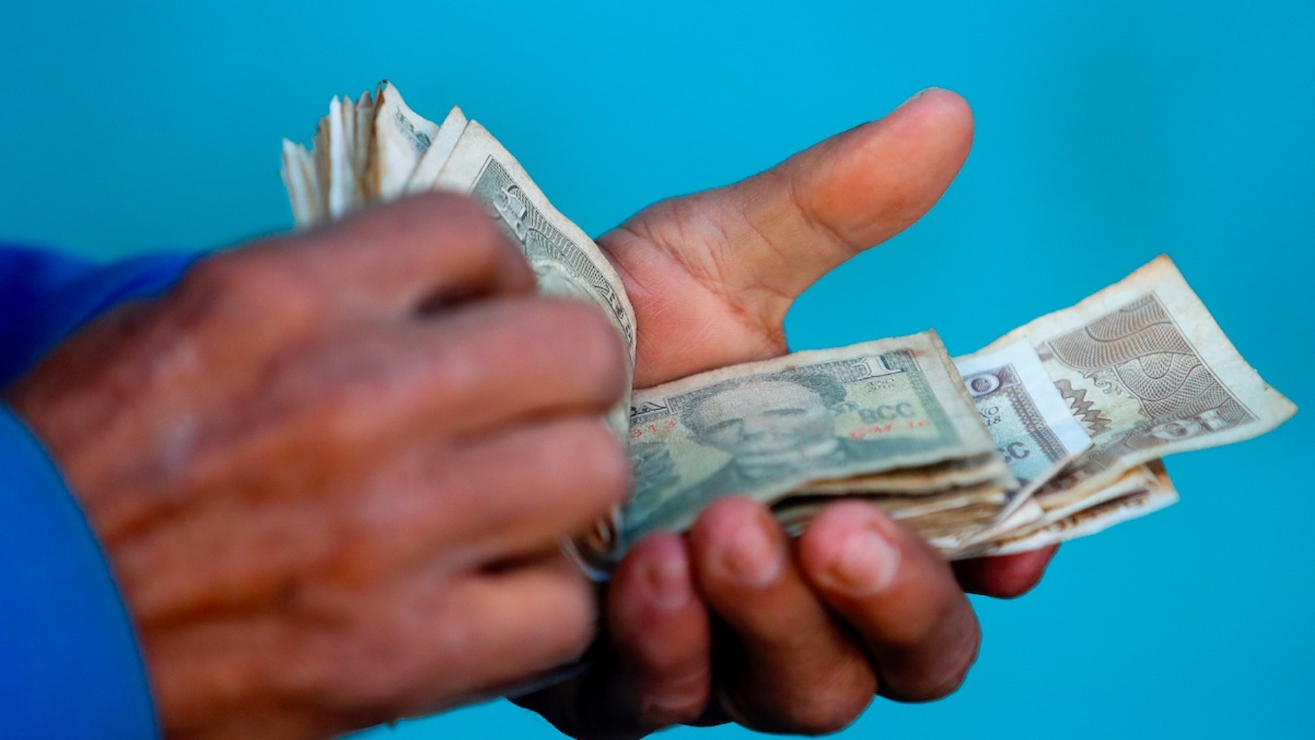 Cuba concluye sus sistema de doble moneda que estuvo vigente por 26 años