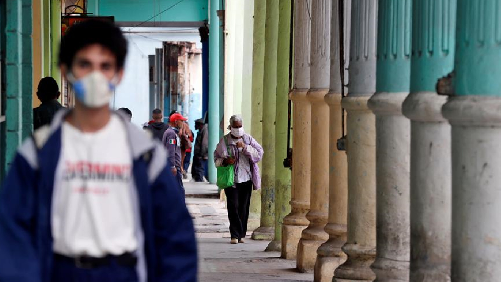 Cuba reporta a turista mexicano contagiado con COVID-19 y nuevo récord de contagios diarios, con 825