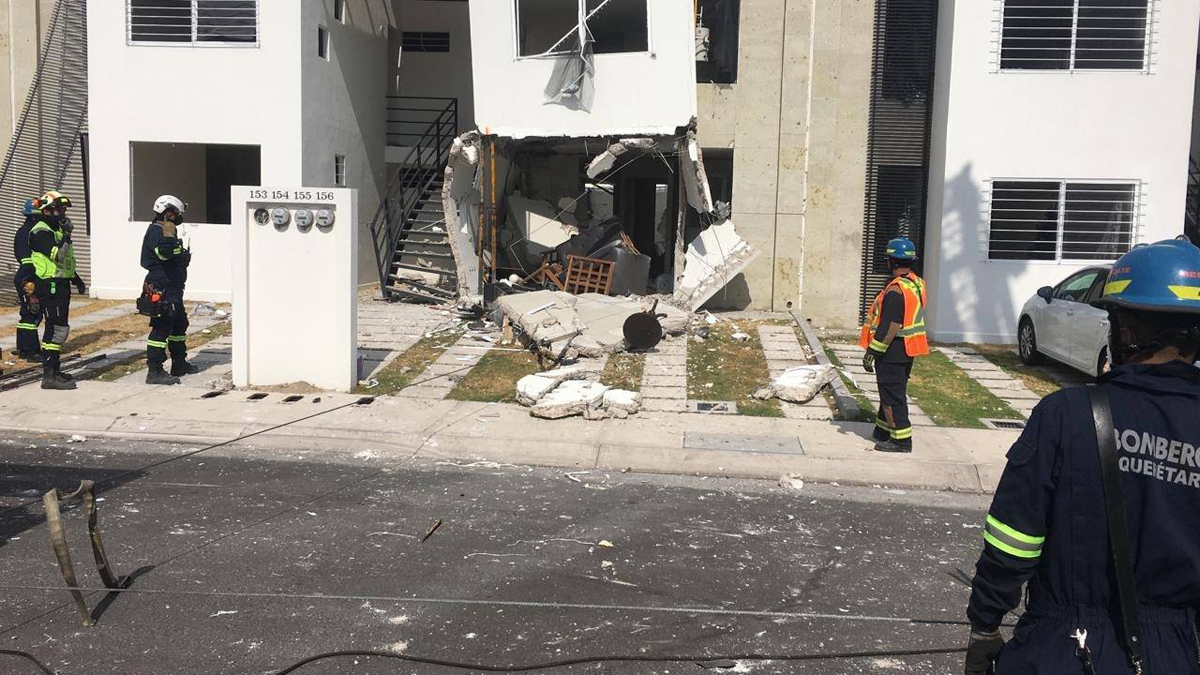 Explosión por acumulación de gas en Querétaro deja 10 heridos y 56 casas dañadas