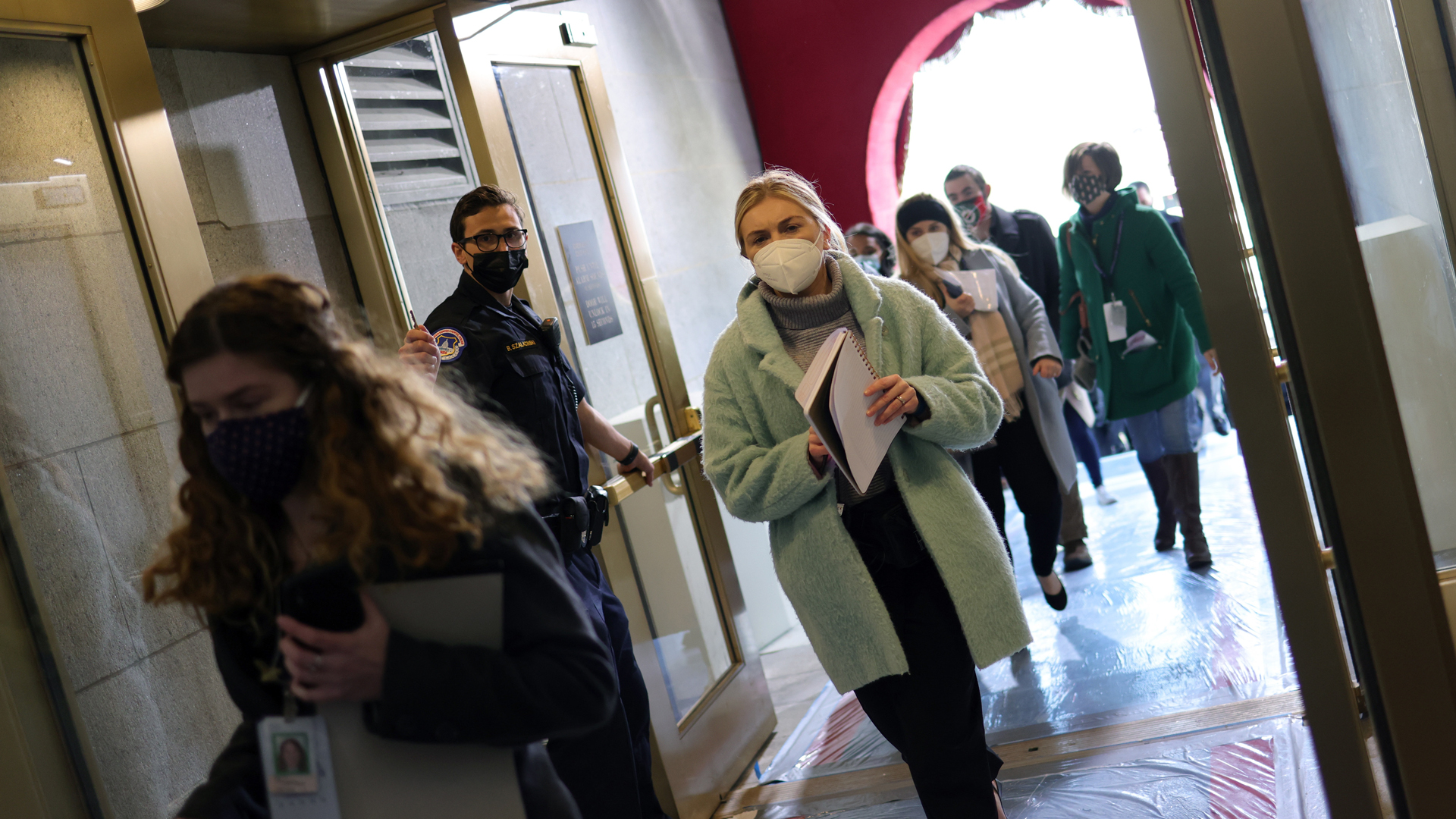 Cierran el Capitolio y sus inmediaciones por ‘amenaza de seguridad externa’