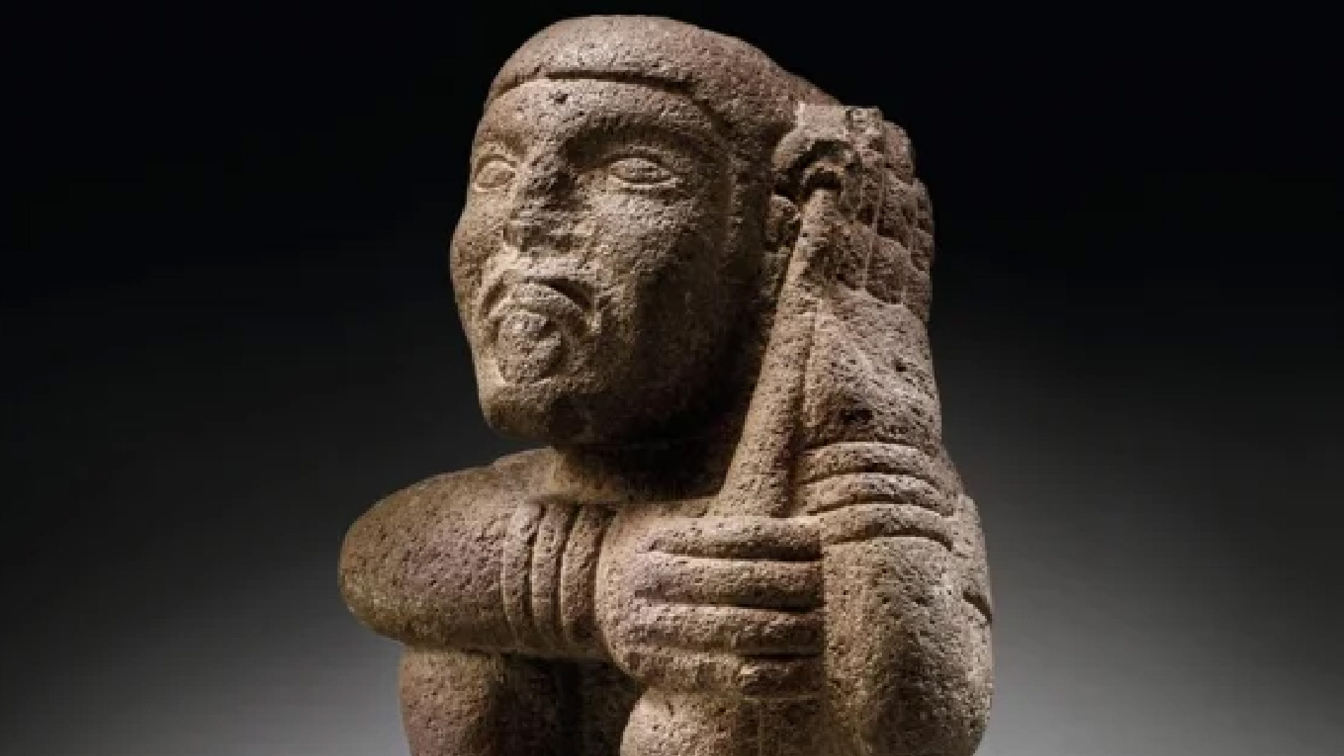 INAH demanda a casa de subastas francesa por poner a puja piezas prehispánicas; acusa tráfico ilícito de bienes culturales - dignatario-azteca