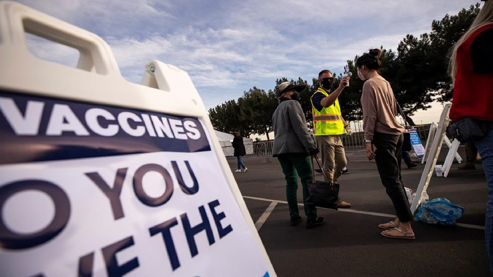 Estados Unidos suma 3 mil 882 muertes por COVID-19 en las últimas 24 horas