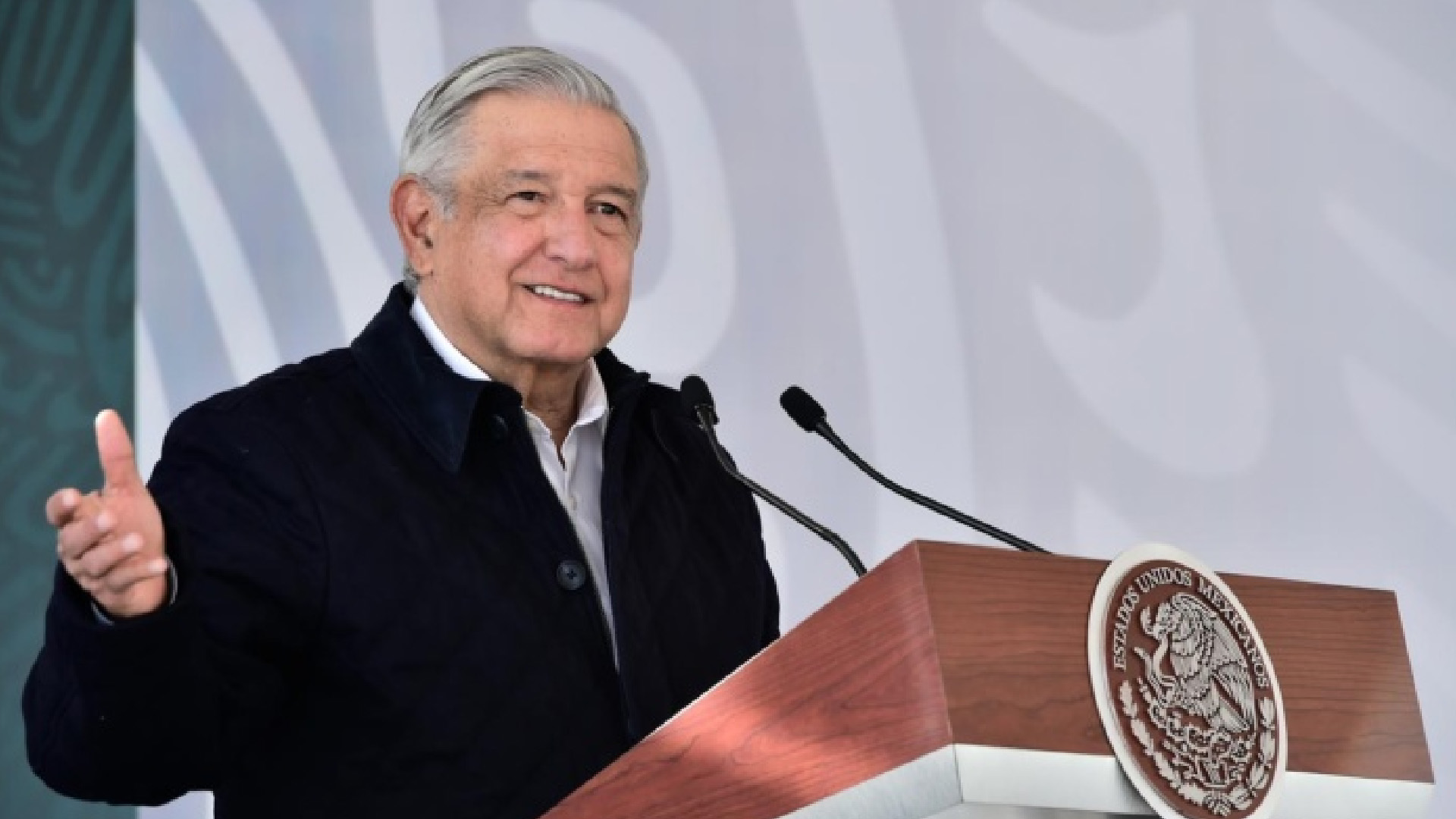 Políticos desean pronta recuperación al presidente López Obrador tras contraer COVID-19