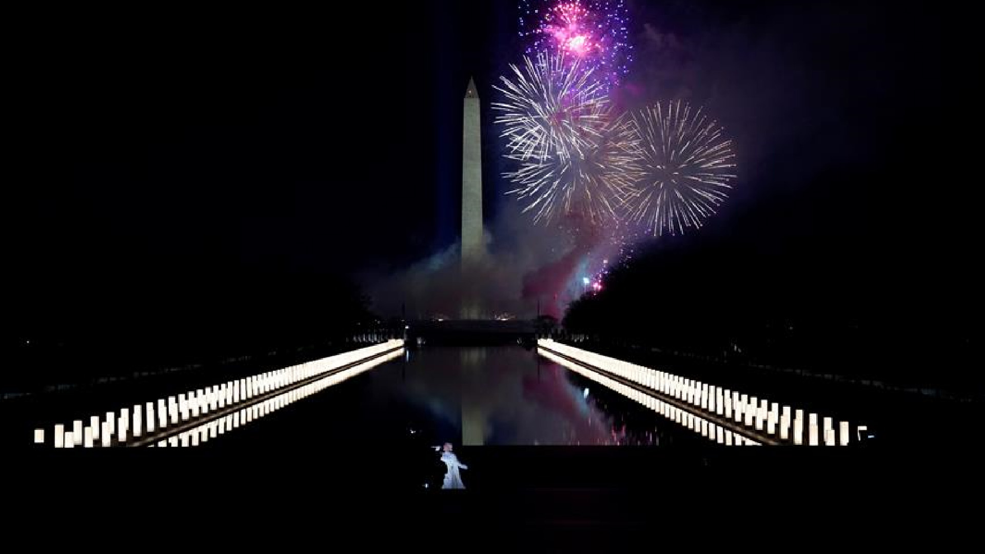 Hollywood y artistas acogen a Biden con espectáculo que tuvo sabor latino y sin rastro de Trump