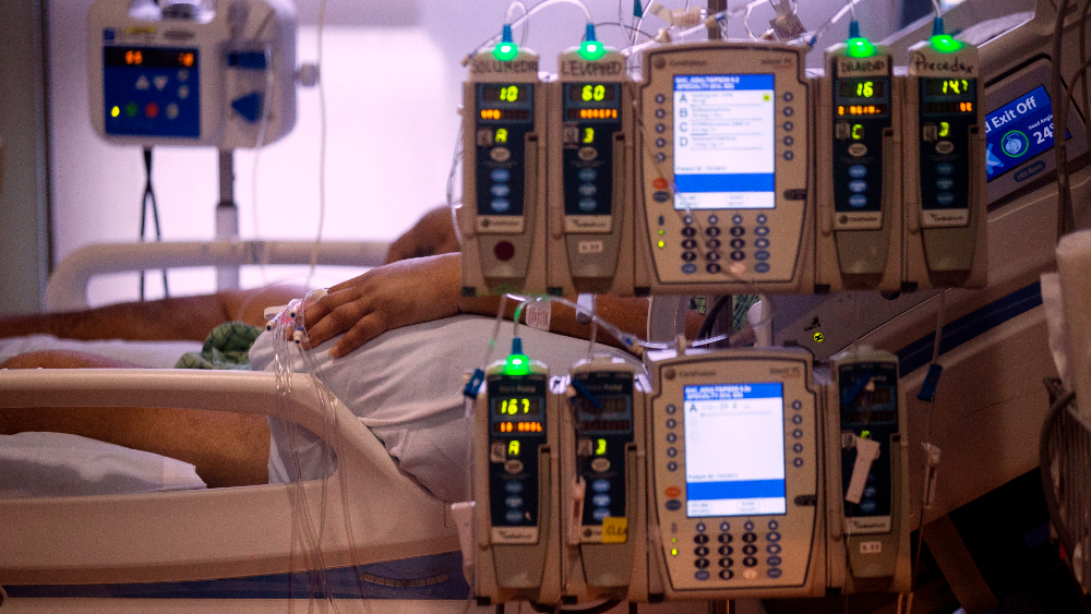 Variante británica del COVID-19 podría ser mas letal, advierten expertos