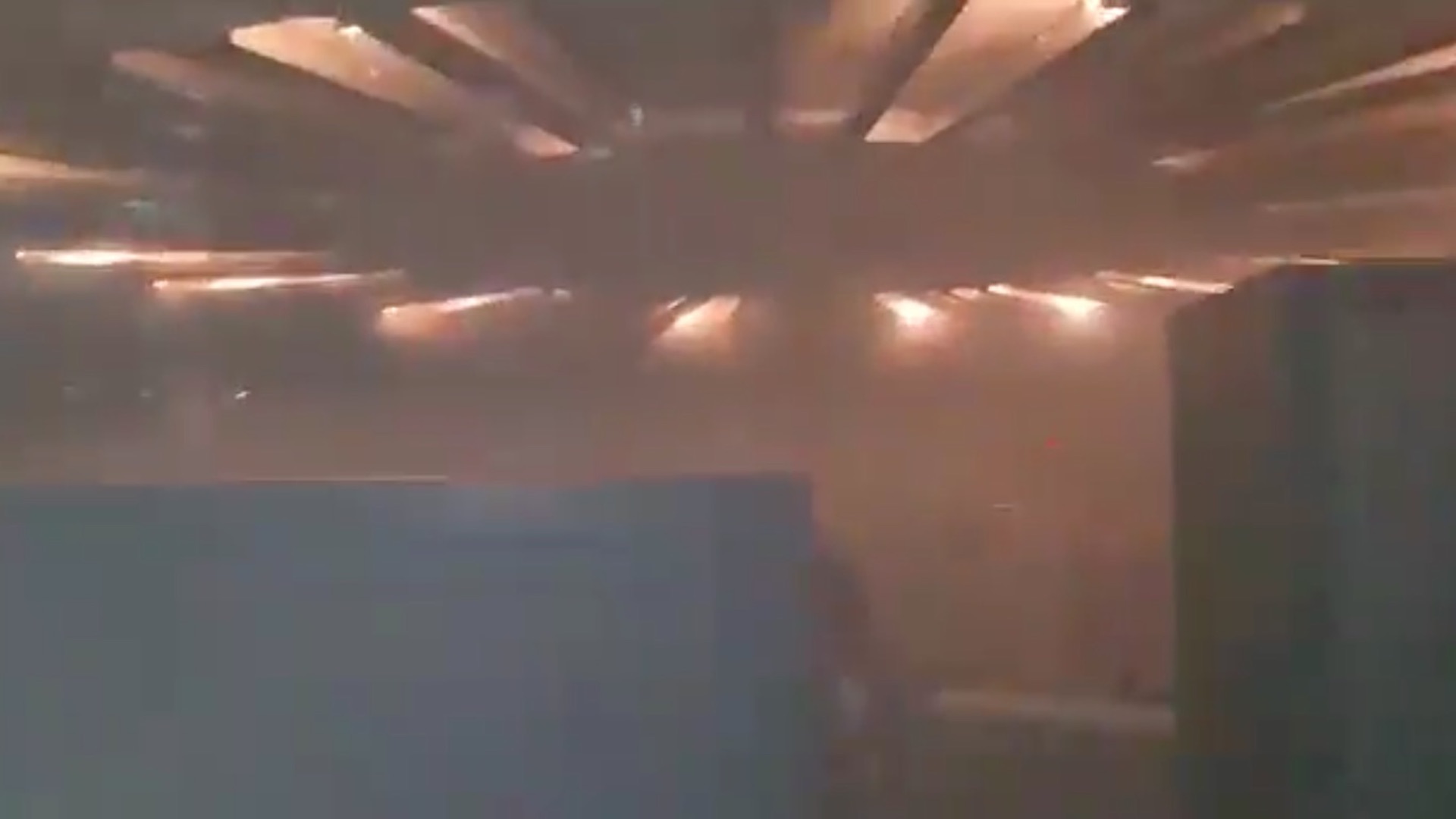 #Video “No sabemos qué es lo que está pasando”, así inició la emergencia por incendio en subestación eléctrica del Metro