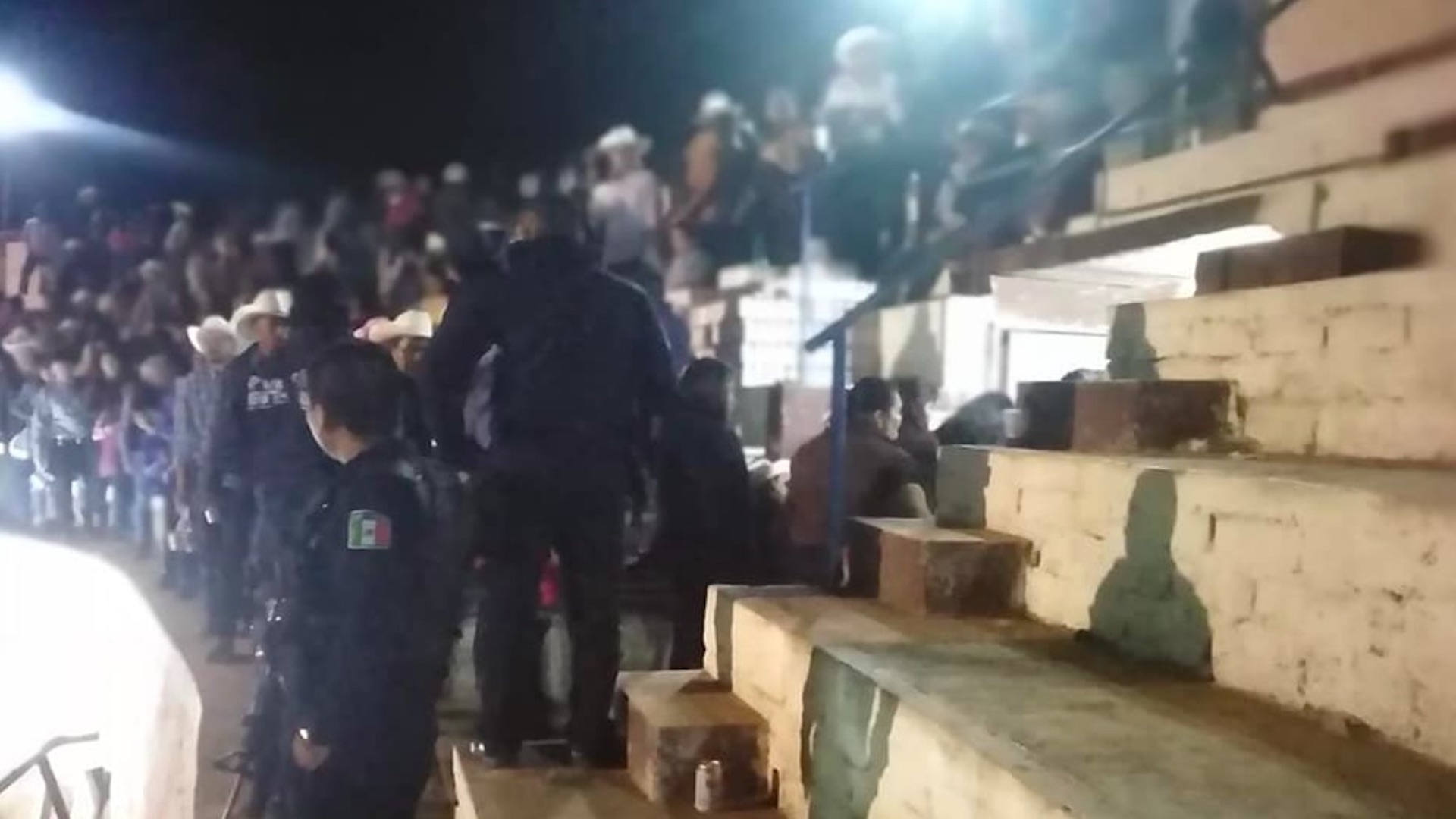 Autoridades de Nayarit suspenden jaripeo con mil 200 asistentes - jaripeo-en-nayarit