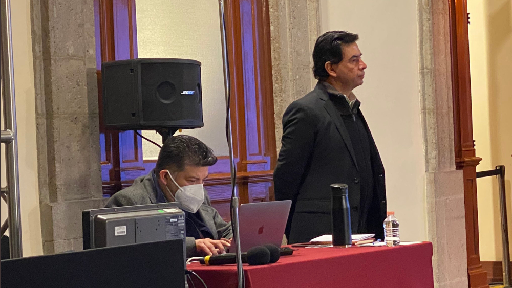 Jesús Ramírez se recupera del COVID-19 y regresa a las ‘mañaneras’