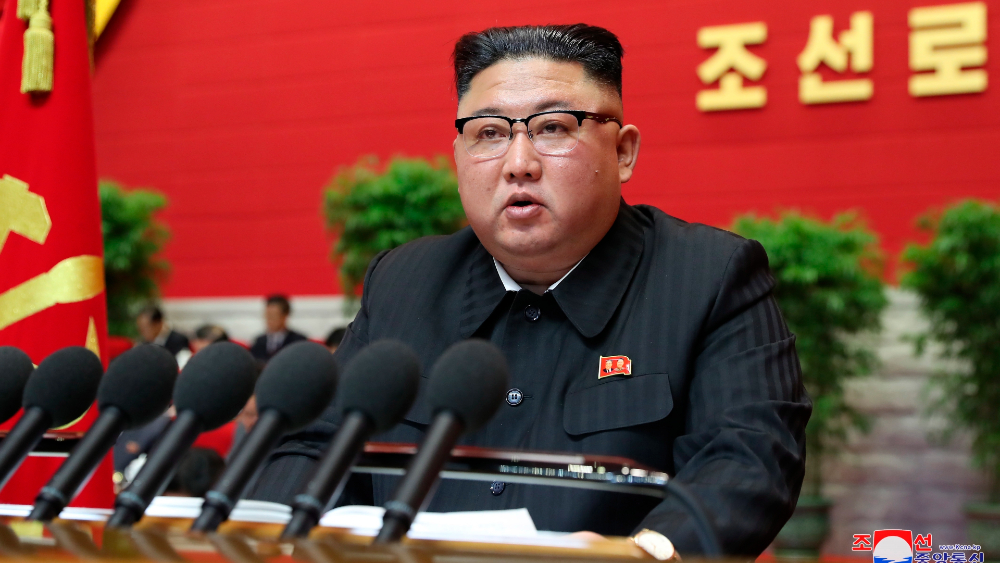 Kim Jong-un subraya a EE.UU. como enemigo y promete un mayor desarrollo de sus armas