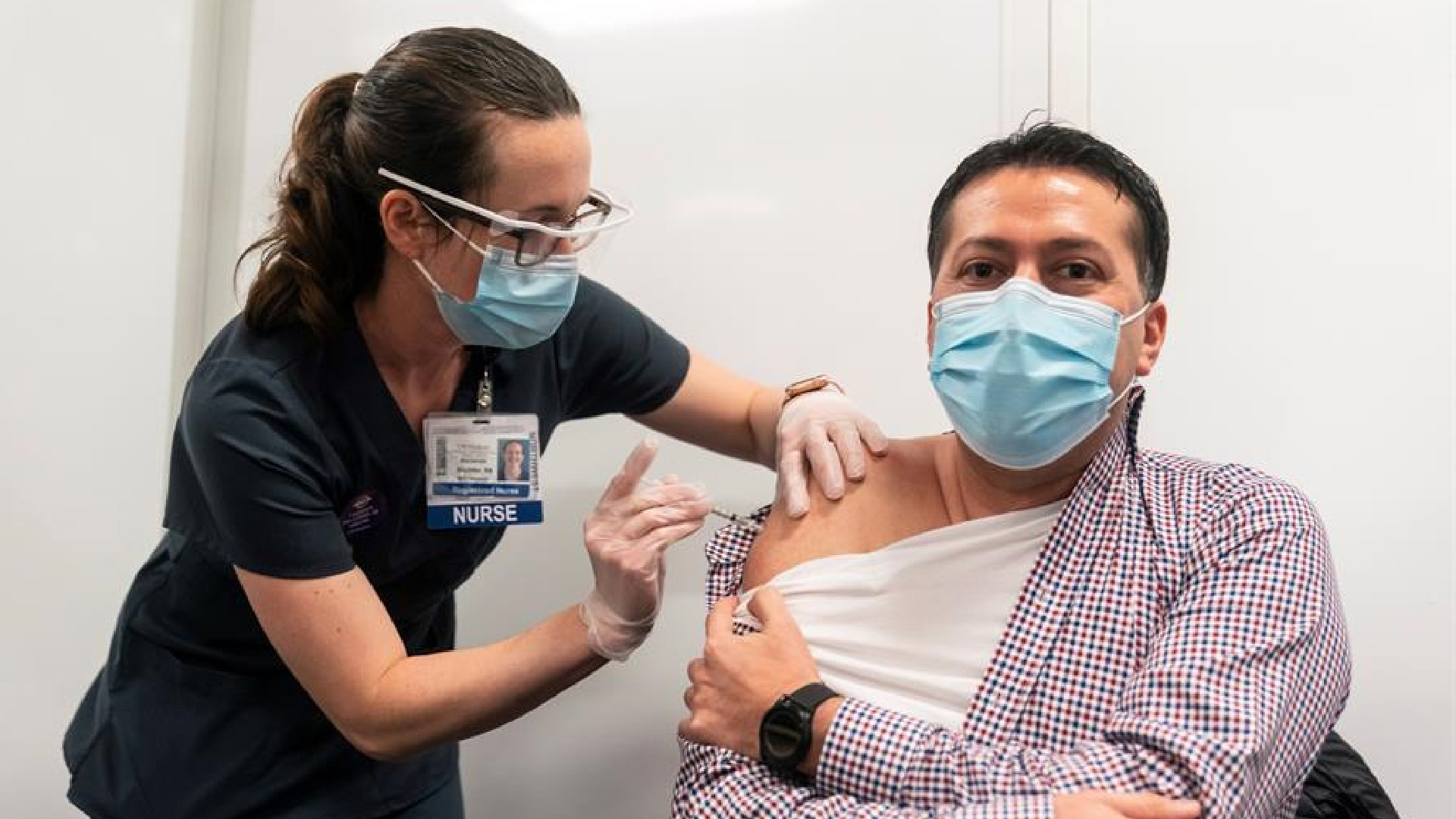 Vacunación contra COVID-19 avanza lentamente en Estados Unidos