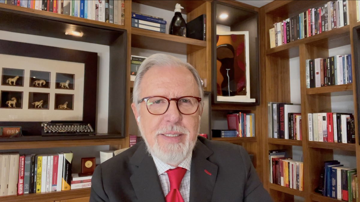 ¡Las Noticias! AMLO culpa a neoliberales, intelectuales y periodistas de falta de médicos para atender la pandemia