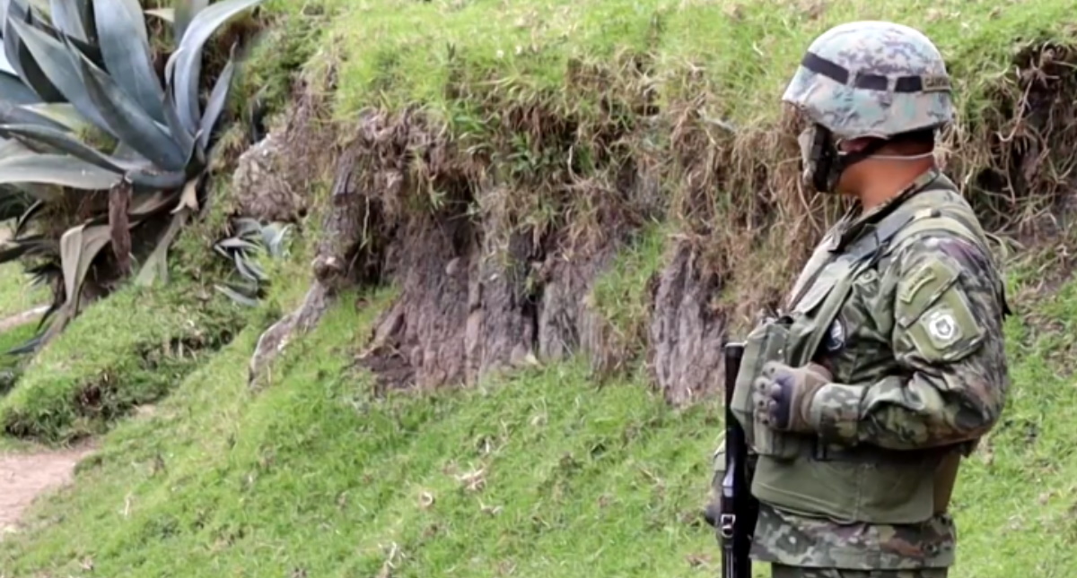 Ejército ecuatoriano confirma reducción del paso de migrantes desde Colombia