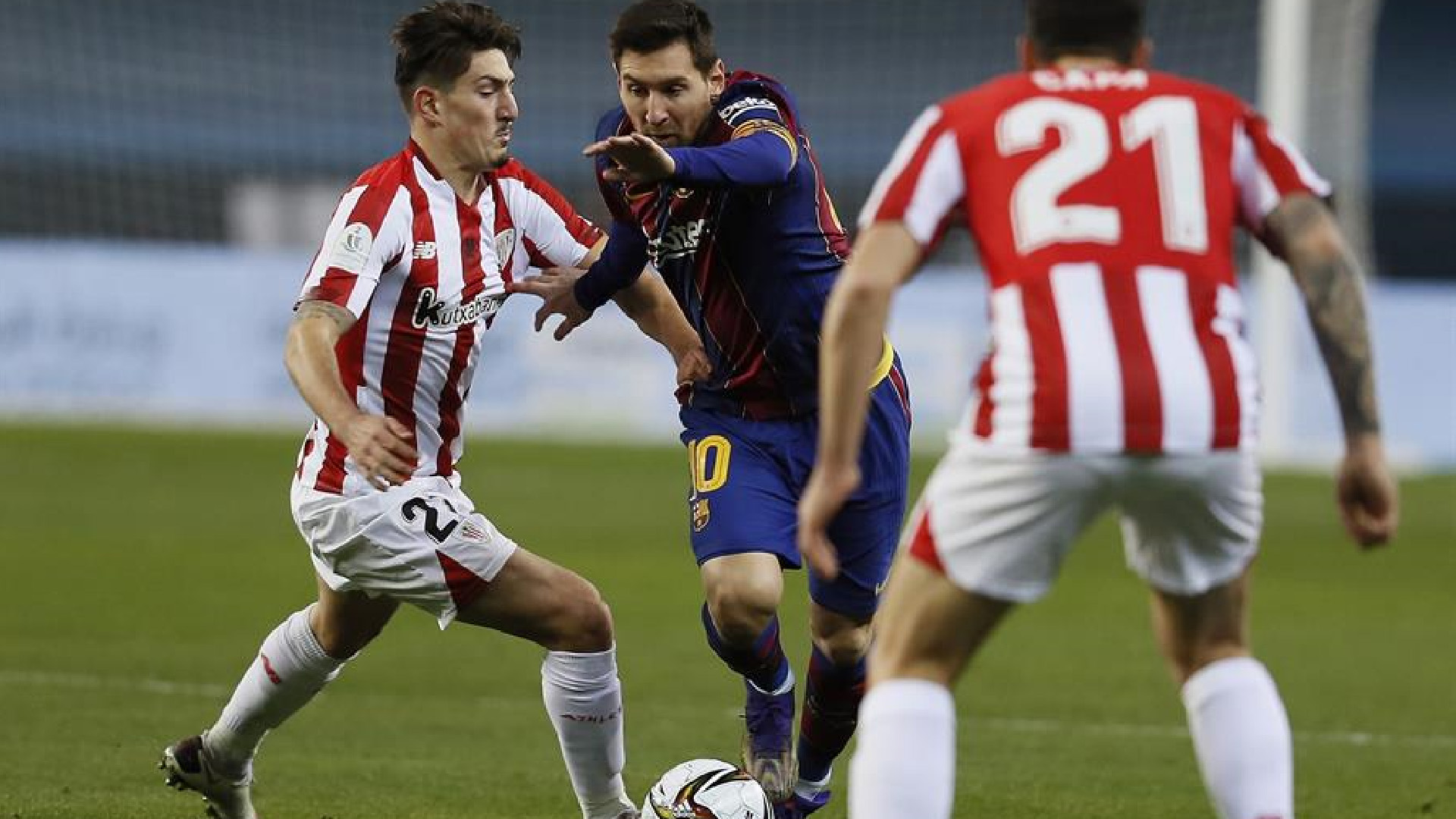 Leo Messi recibe tarjeta roja por primera vez como jugador del Barcelona